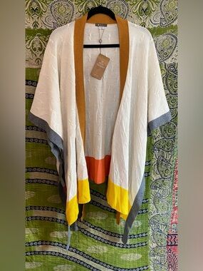 NWT Sol Alpaca Ivory/ Orange/ Gray Colorblock Baby Alpaca Knit Poncho/ Cape